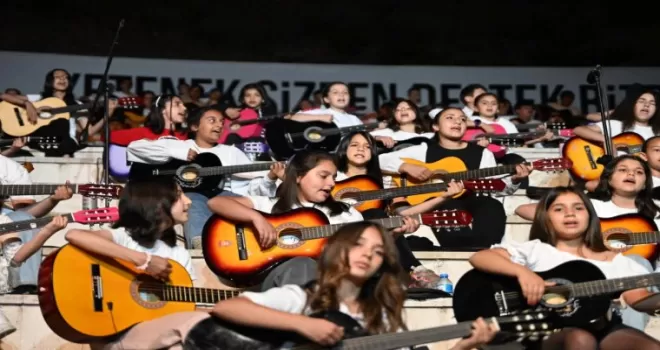 Bursa Gemlik’in genç sanatçıları, 19 Mayıs’ta yeteneklerini sergiledi 