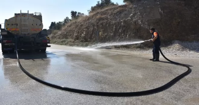 Bursa Gemlik’te temizlik dört koldan