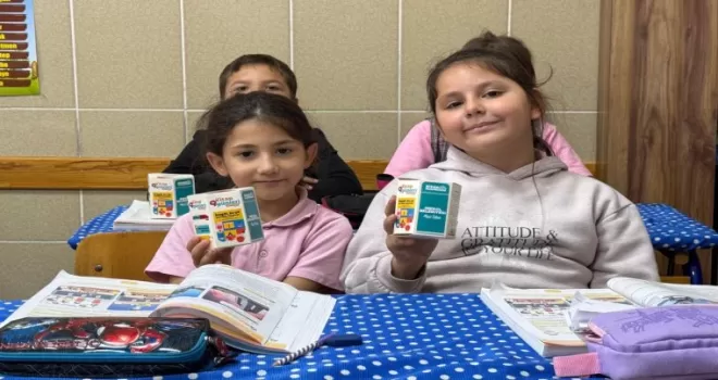 Bursa İnegöl’de Kitap Fuarı’nın habercisi kumbaralar dağıtıldı