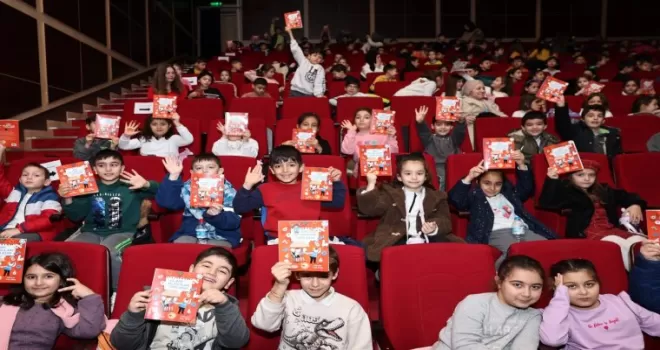 Bursa Nilüfer’de Kitap Söyleşileri’nin son konuğu Burcu Ünsal oldu.