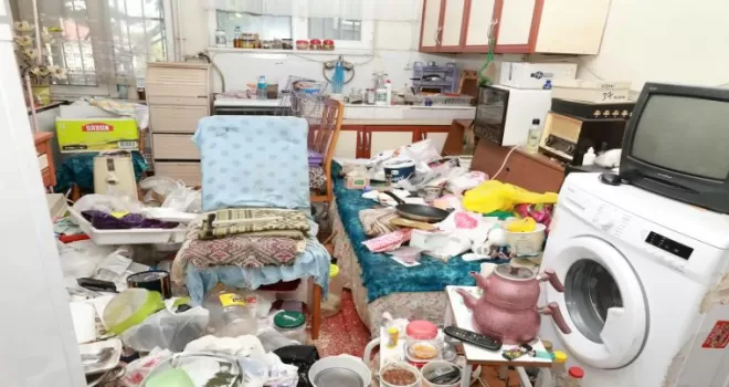 Bursa Osmangazi’de çöp eve belediyeden hızlı müdahale