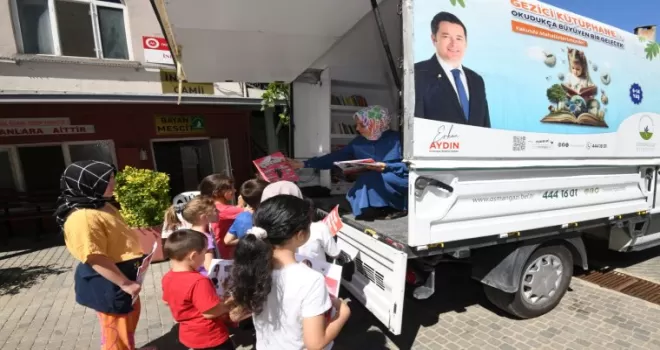 Bursa Osmangazi’de gezici kütüphane 1 yıldır yollarda