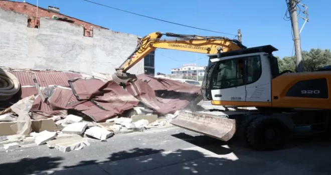 Bursa Osmangazi’de kaçak depoya af yok