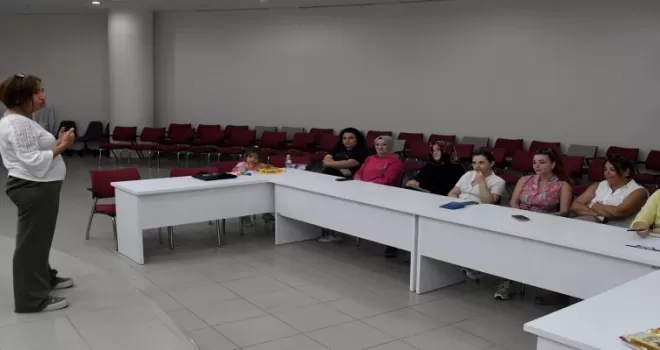 Bursa Osmangazi’de veliler çocuklarıyla kitap yolculuğuna çıkıyor