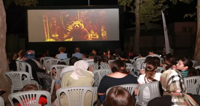 Bursa Osmangazi’de yazlık sinema keyfi