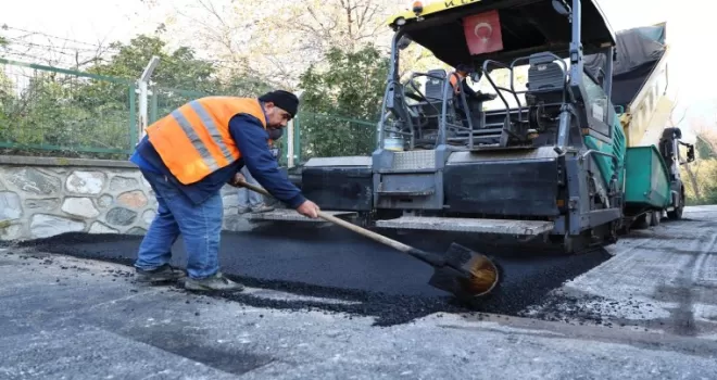 Bursa Osmangazi’de yol çalışmaları sürüyor