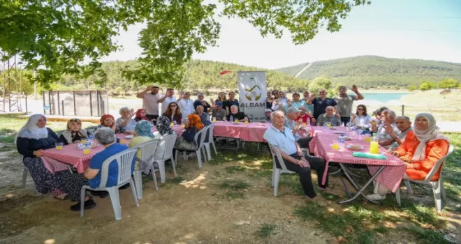 Bursa Osmangazi’den alzheimer hastalarına anlamlı etkinlik