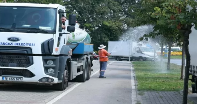 Bursa Osmangazi’den sıcak havalarda yeşil alanlara can suyu