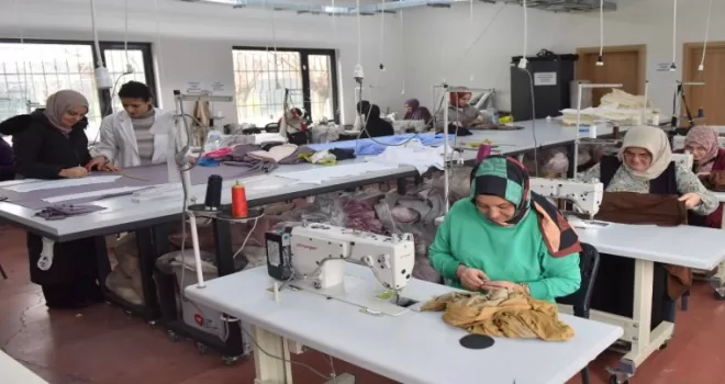 Bursa Yıldırım’da kadınlardan aile bütçelerine katkı
