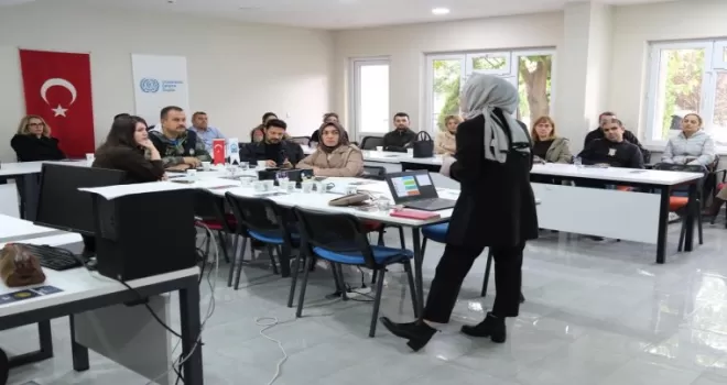 Bursa Yıldırım’da ’şiddete karşı’ hizmet içi farkındalık
