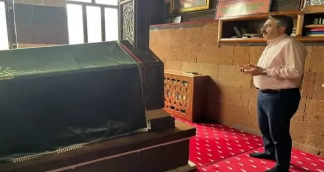 Bursa Yıldırım’dan Ahmed-i Hani Hazretleri’nin Türbesine ziyaret