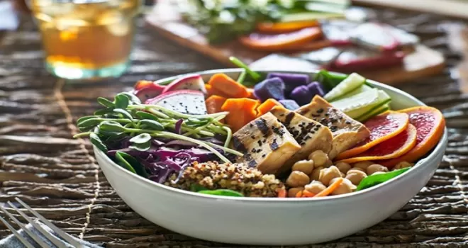 C vitamini kataraktı önlüyor! Akdeniz tipi beslenme şart!