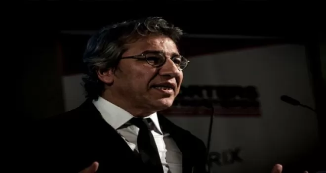 Can Dündar Le Monde'a yazdı: Batı ilkelerini feda ediyor