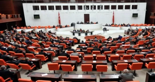 CHP Grubu Genel Kurulu terk etti!