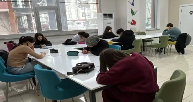 Çınar Akademi’nin mahalle etütleri pekiştiriyor