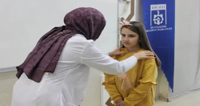 Çocuklarda skolyoz belirtilerine dikkat