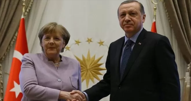 Cumhurbaşkanı Erdoğan ile Merkel telefonda görüştü