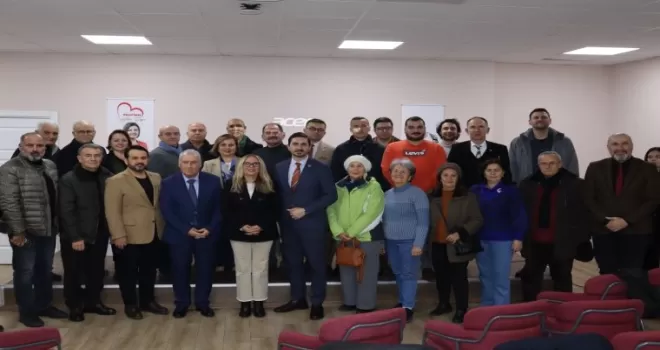 Cumhuriyet’in kuruluşunda basının kritik rolü İzmit’te anlatıldı