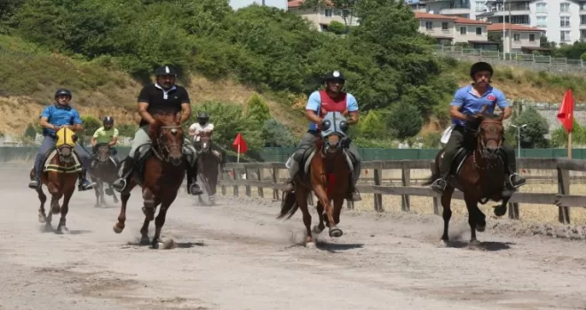 Değirmendere’de geleneksel Rahvan yarışları nefes kesti