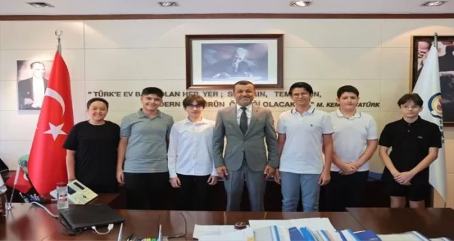 Denizli’de Başkan Çavuşoğlu LGS şampiyonlarını ağırladı