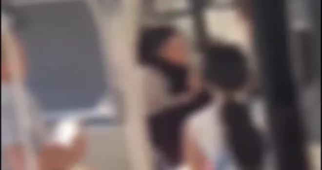 Denizli’de tesettürlü kadına hakarete gözaltı!