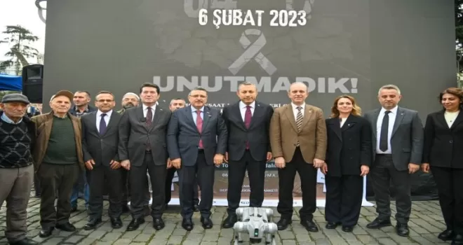Depremde can veren vatandaşlar Trabzon’da anıldı