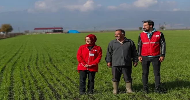 Depremden etkilenen çiftçiler Kızılay’dan 70.8 milyon destek