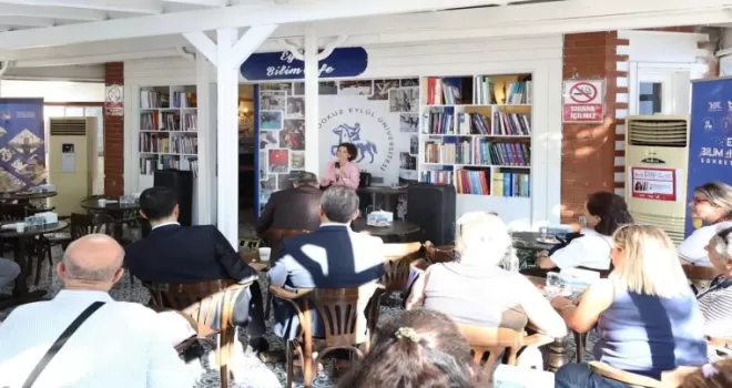 DEÜ Bilim Kafe’de ’Sağlık ve Bilim’ buluştu