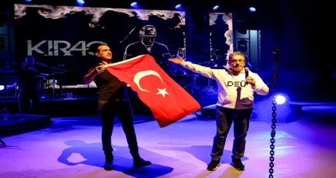 DEÜFest’e 15 bin katılımlı coşku