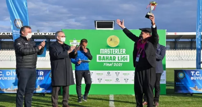 Diyarbakır'da masterler baharı sporla karşıladı