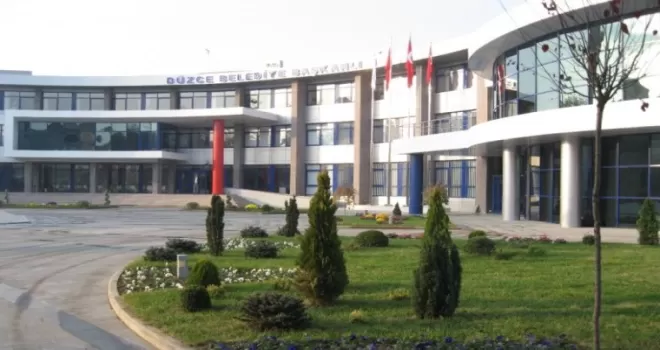 Düzce Belediyesi’nde görev değişiklikleri