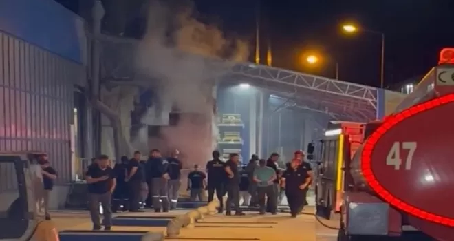 Düzce’de fabrikada yangın çıktı! Can kaybı yok!