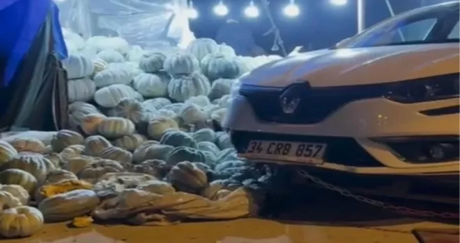 Düzce’de kaza! Kabak tezgahı yerle bir oldu... Gitti kabaklar!