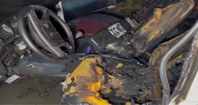 Düzce’de park halindeki otomobilde yangın çıktı