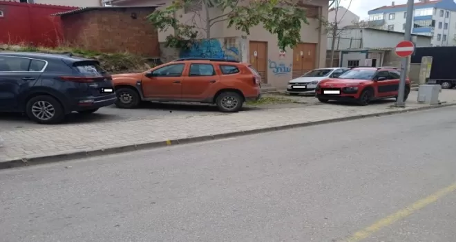 Edirne Keşan’da kaldırım işgalleri bitmiyor!