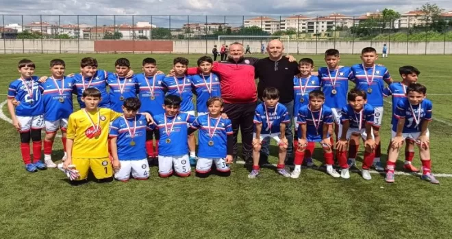 Edirne U12’de şampiyonu Keşan Genç Ordu oldu