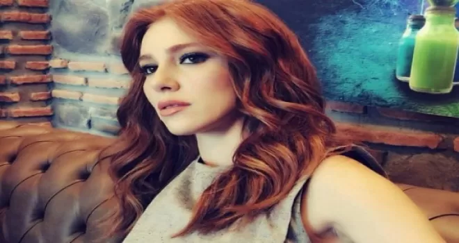 Elçin Sangu hayranlarını korkuttu