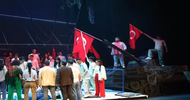 “En Uzun Gece“ destanına ilk temsil