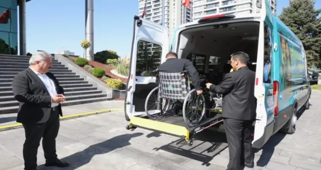 Engelsiz belediyeden ’Engelsiz Melikgazi’ minibüsü