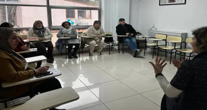 Engelsiz Ebeveyn Akademisi’nde gelecek planlaması konuşuldu