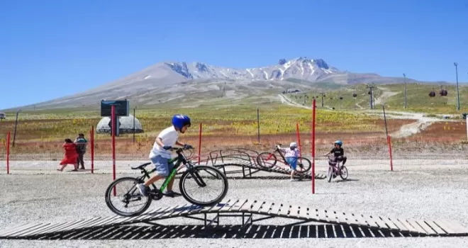 Erciyes’te bisiklet sezonu açıldı