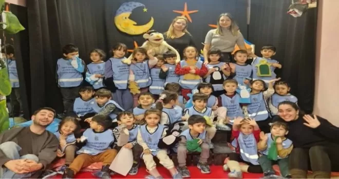 Eskişehirli çocuklara kukla yapım atölyesi