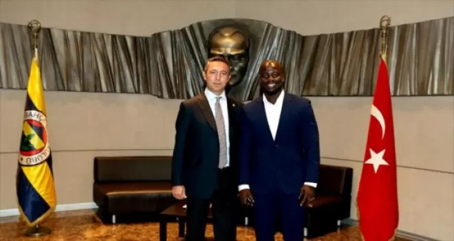 Fenerbahçe Başkanı Ali Koç, Appiah'la bir araya geldi