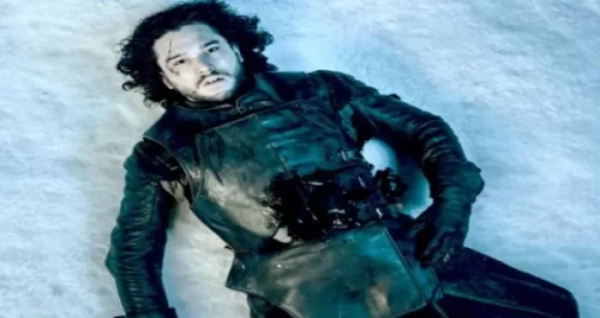 Game of Thrones'ta fısıltılar son buldu; Jon Snow öldü
