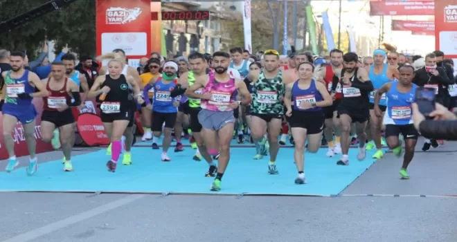 Gazi yarı maratonu için geri sayım başladı