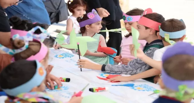 Gebze’de Başkan Büyükgöz’den miniklerin atölyesine ziyaret