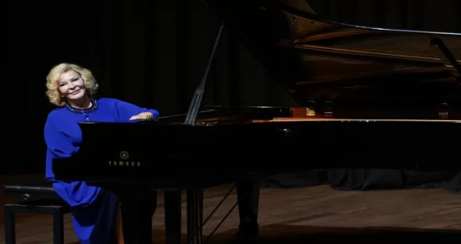 Gülsin Onay, ’Göz Göze Ritimler’le büyüledi
