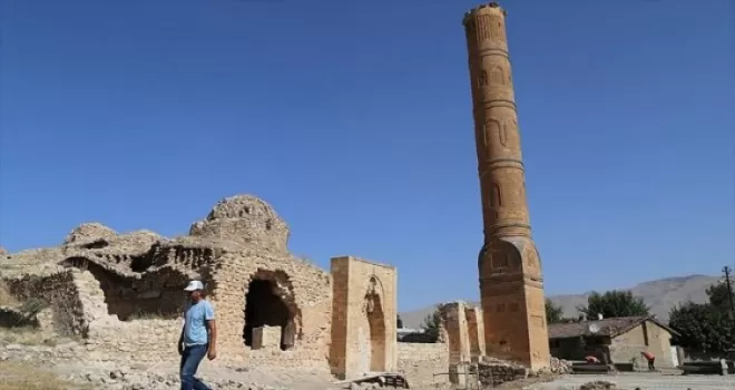 Hasankeyf'te 611 yıllık minare de taşınacak