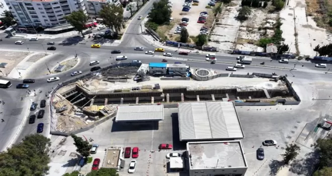 Hastane yolcuları için İzmir’de özel yaya tüneli