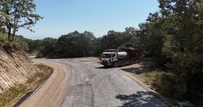 İnegöl’de kırsal 6 mahallenin yolu yenileniyor